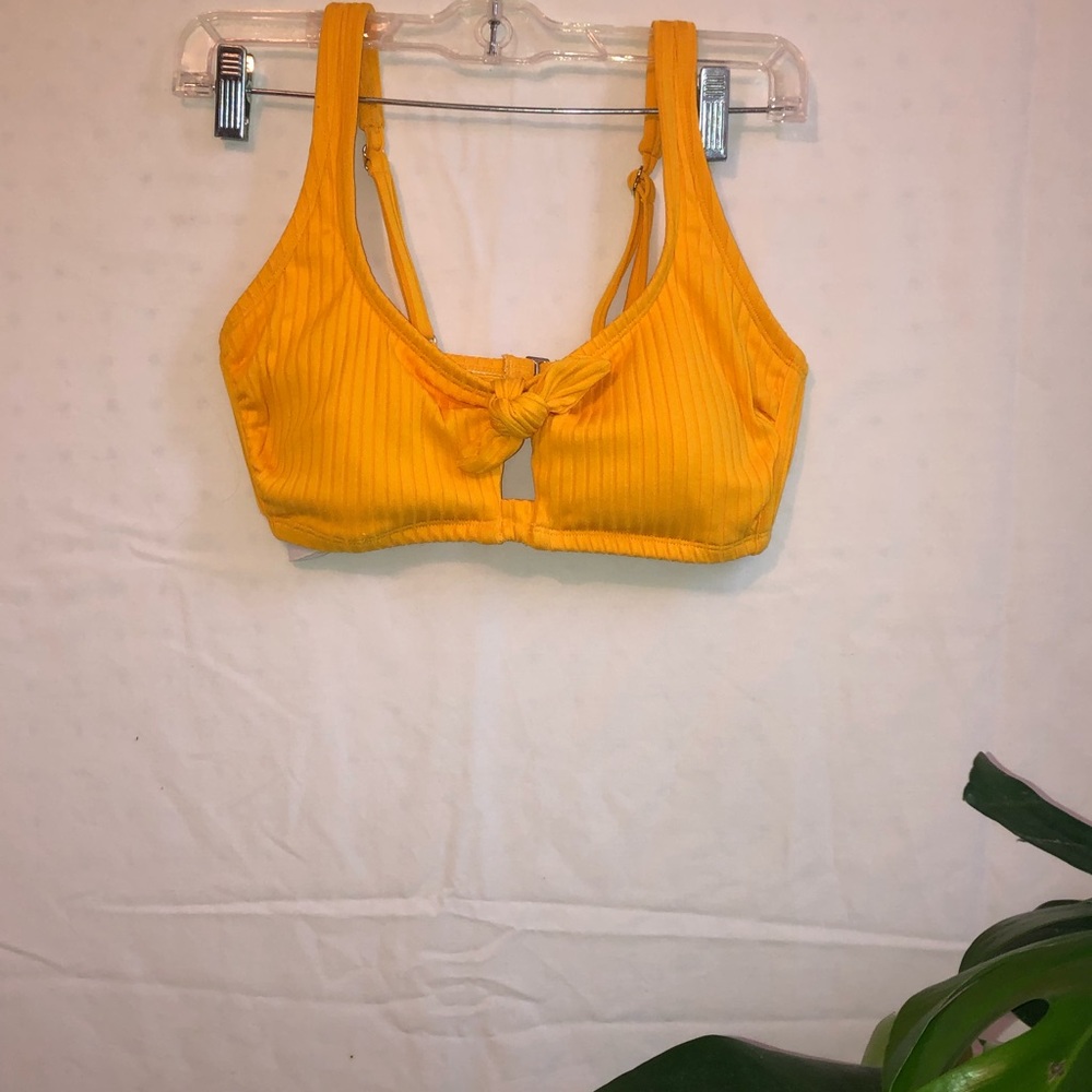 Rubbed yellow key-hole bikini Top!